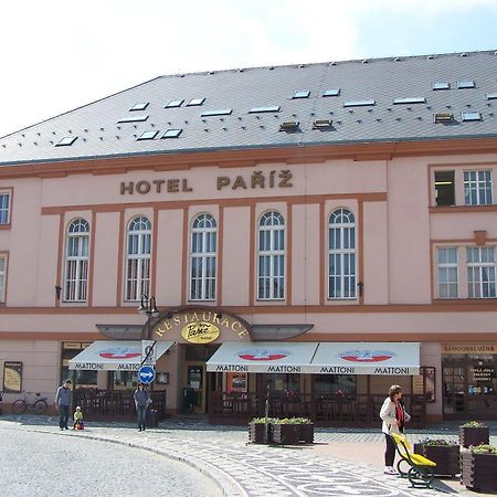 ホテル パリ Jičín エクステリア 写真